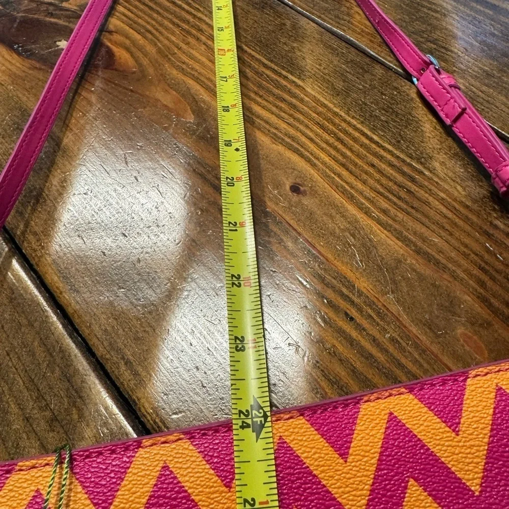 NWT Vera Bradley Ziggy Zags Crossbody Bag Purse & matching tri fold wallet Pink